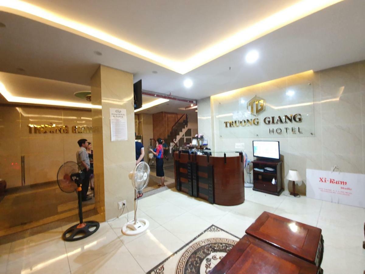 Truong Giang Hotel Bandar Ho Chi Minh Luaran gambar